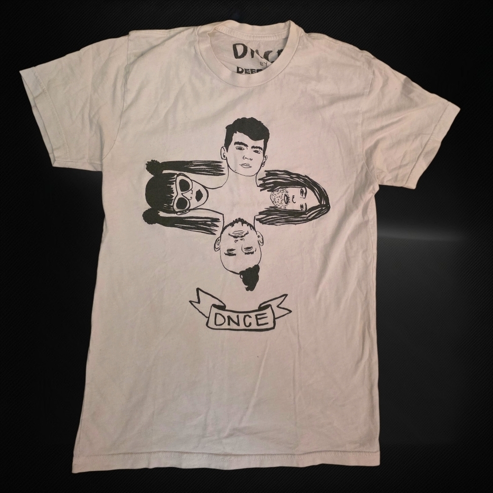 DNCE Official Concert Tee XS Joe Jonas Band Shirt Cake By The Ocean Tour Merch